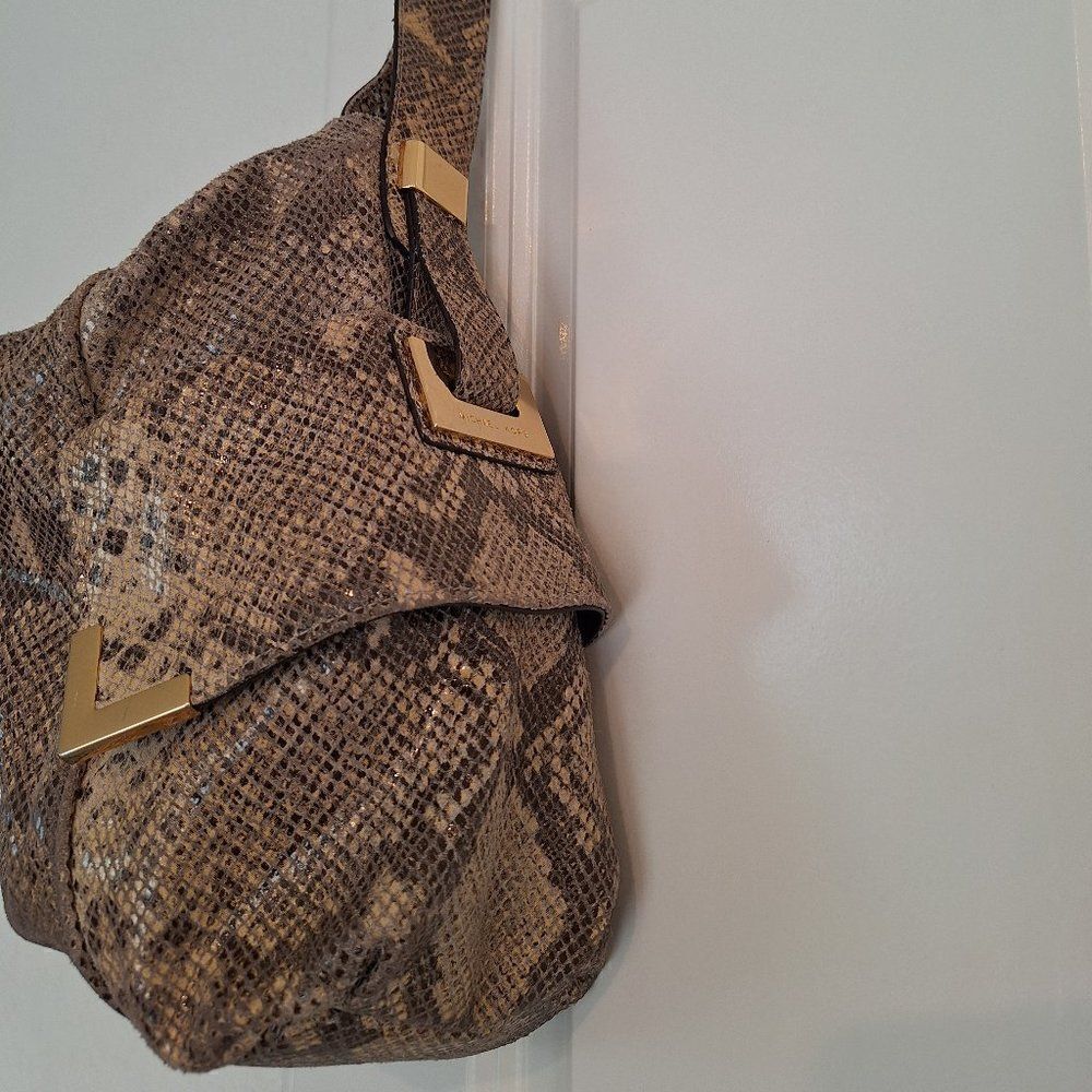 MICHAEL KORS BEVERLY PYTHON CREAM/BLACK EMBOSSED … - image 14